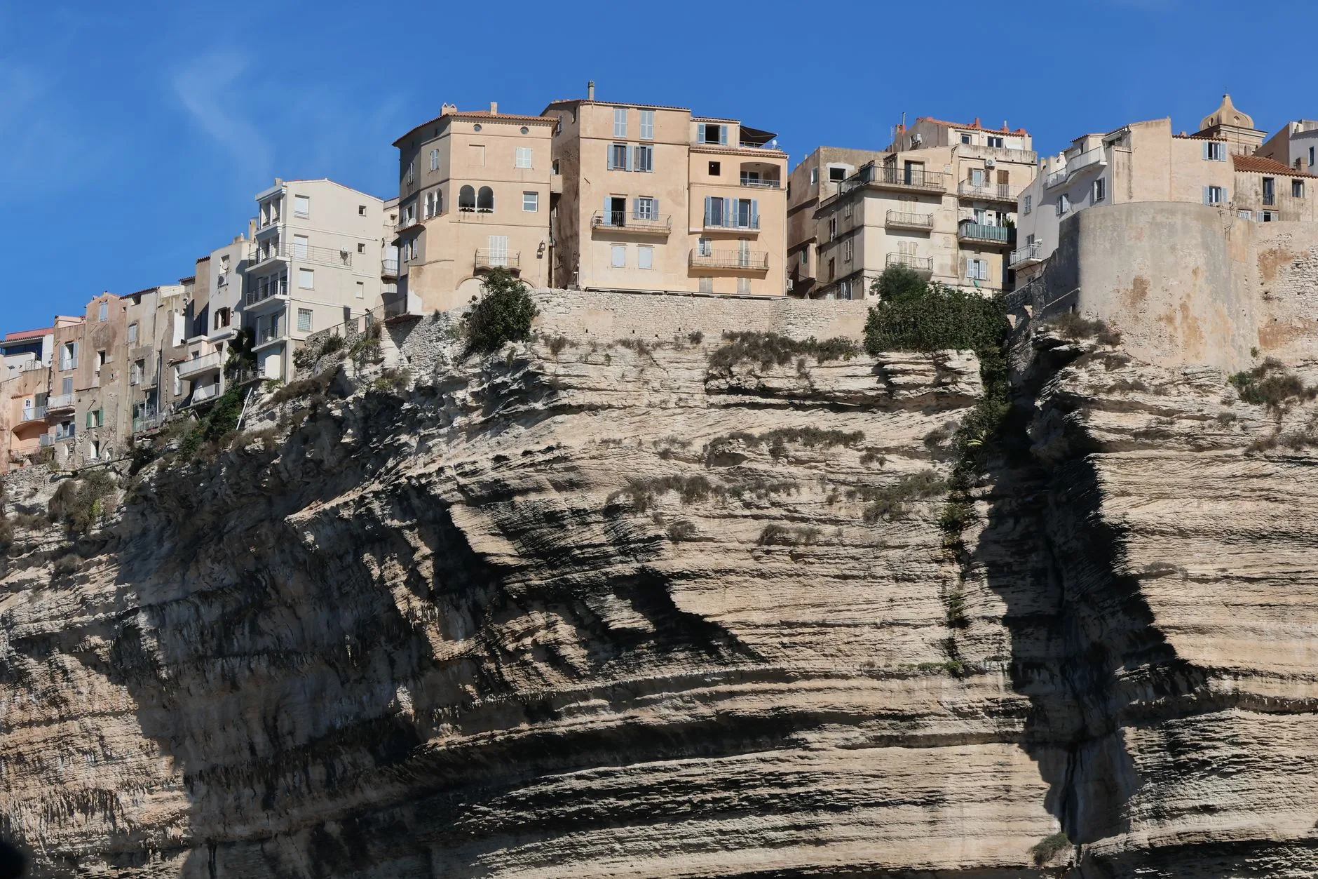 ️ Alternatives : dormir près de Bonifacio pour moins cher